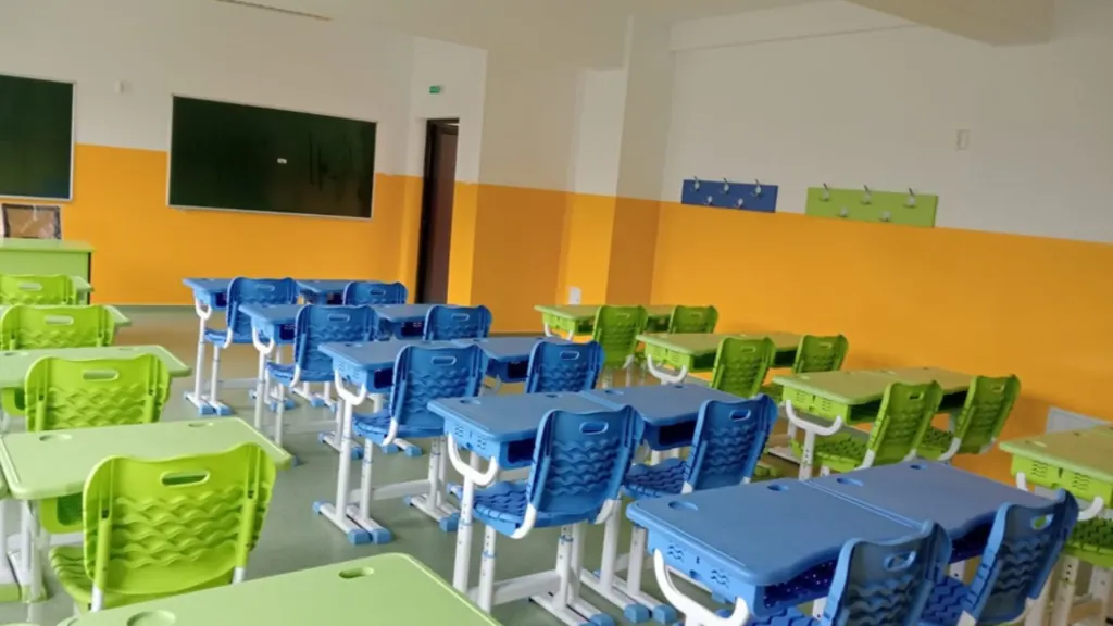 Mobilier școlar ergonomic